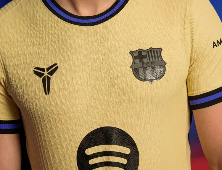 «Барселона» представила выездную форму сезона-2025/26 в сотрудничестве с брендом Кобе Брайанта