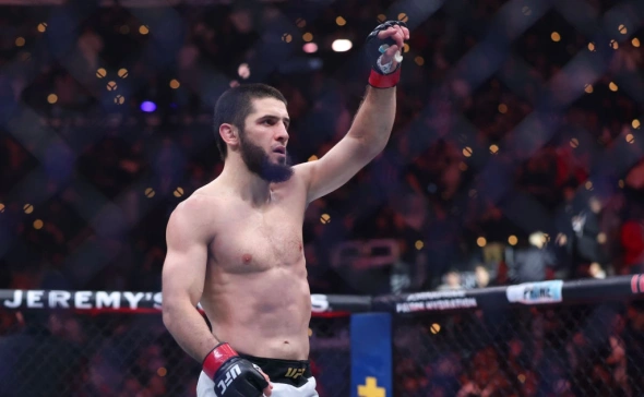 Хабиб Нурмагомедов анонсировал чемпионский бой Ислама Махачева в UFC